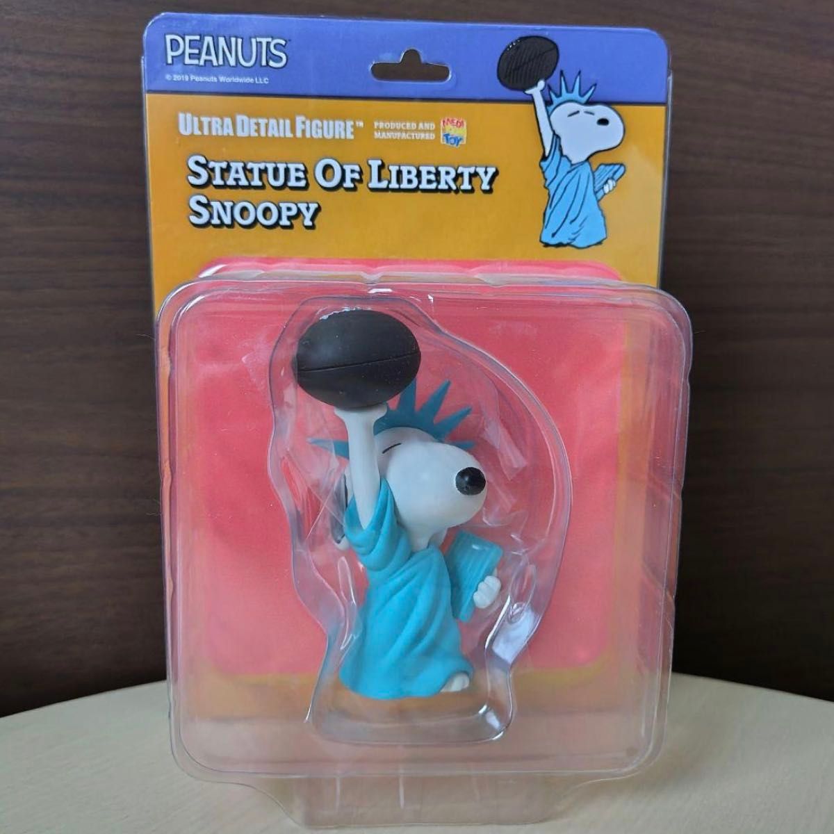 Snoopy Medicom Toy UDF PEANUTS Statue Liberty Figure
