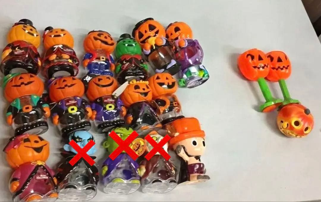 Halloween Goods & Piggy Bank ☆ Lot Sale with One Piece Chopper Included
