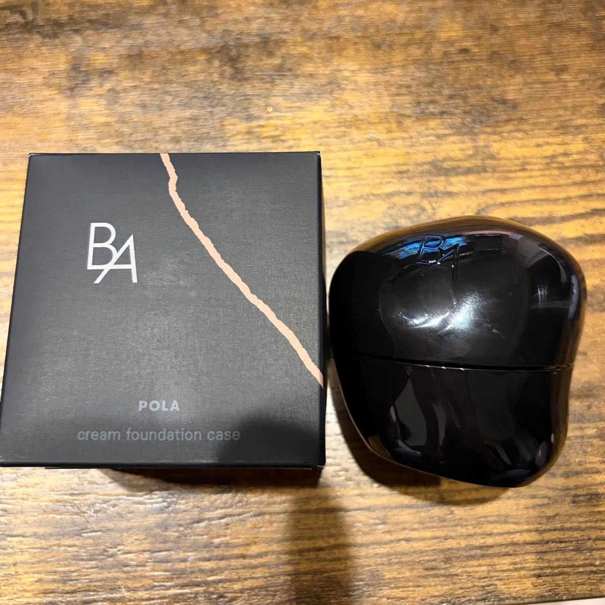 POLA B.A的模板粉底N2盒和本体套装