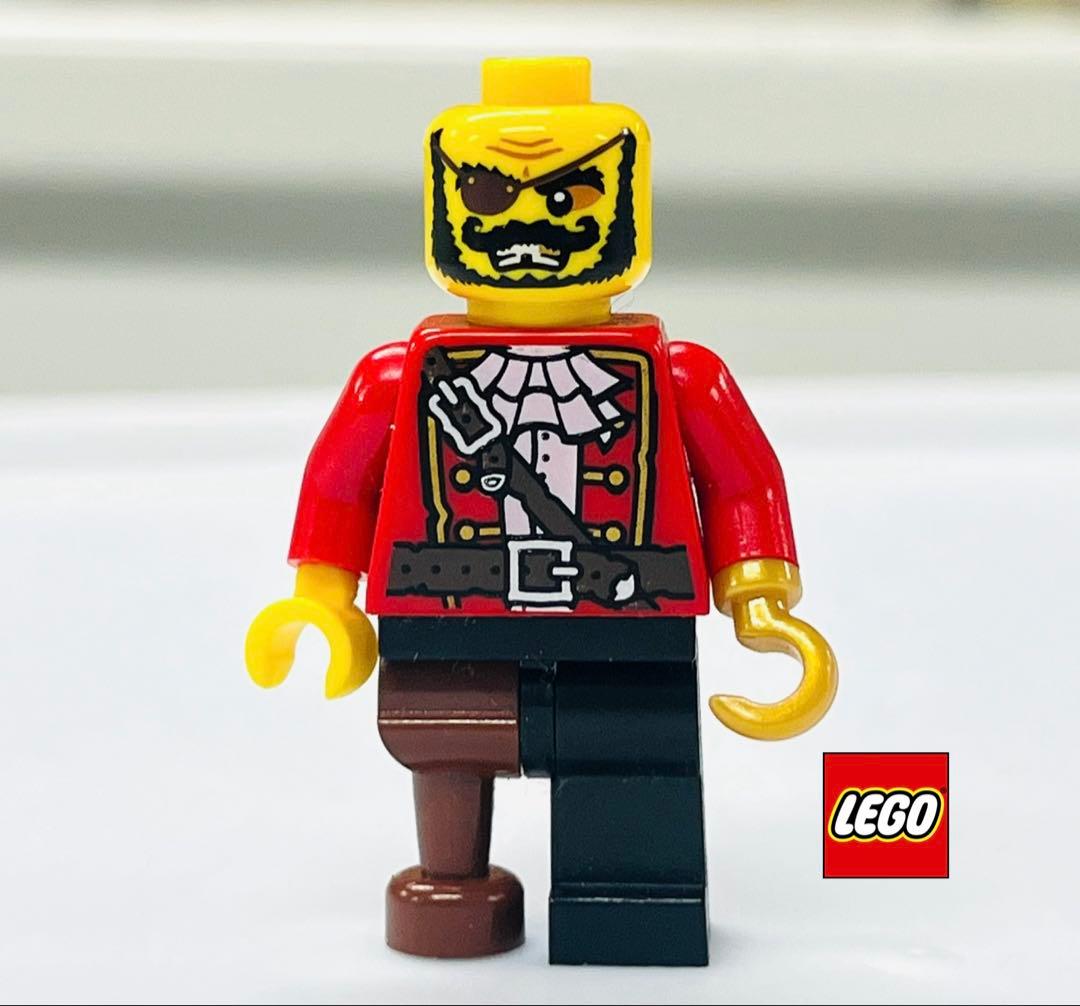 ⭐️Discontinued Rare⭐️ LEGO Minifig Series 8 Pirate Captain