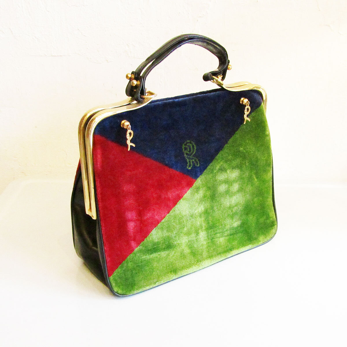 「ROBERTA DI CAMERINO」Vintage velvet handbag