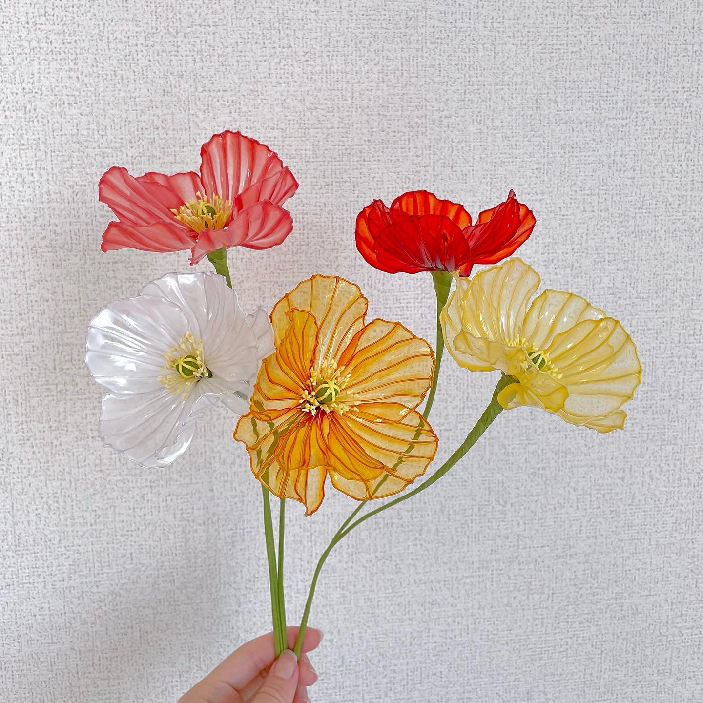 《永不凋谢的花》将光芒封存于罂粟之中——美式花卉