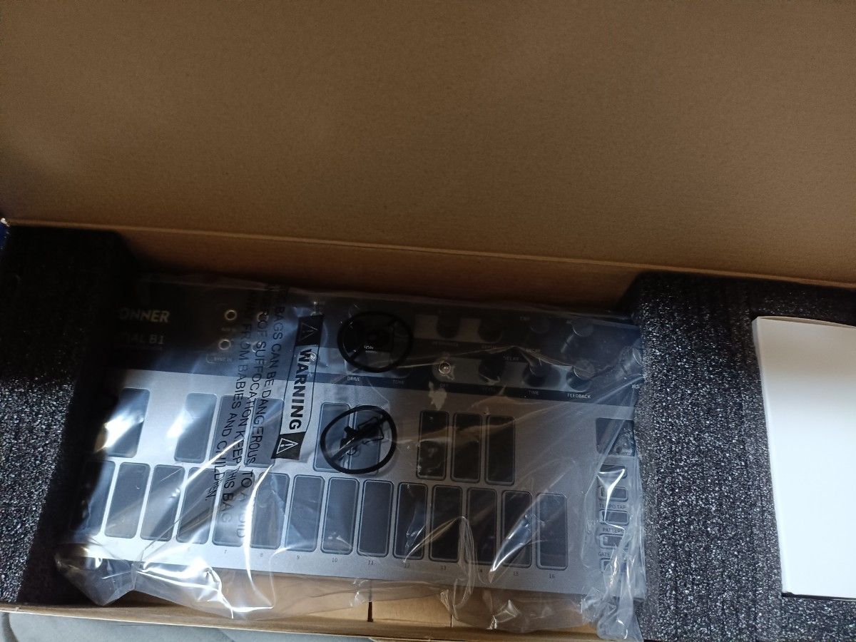 未使用品 DONNNER ESSENTIAL B1