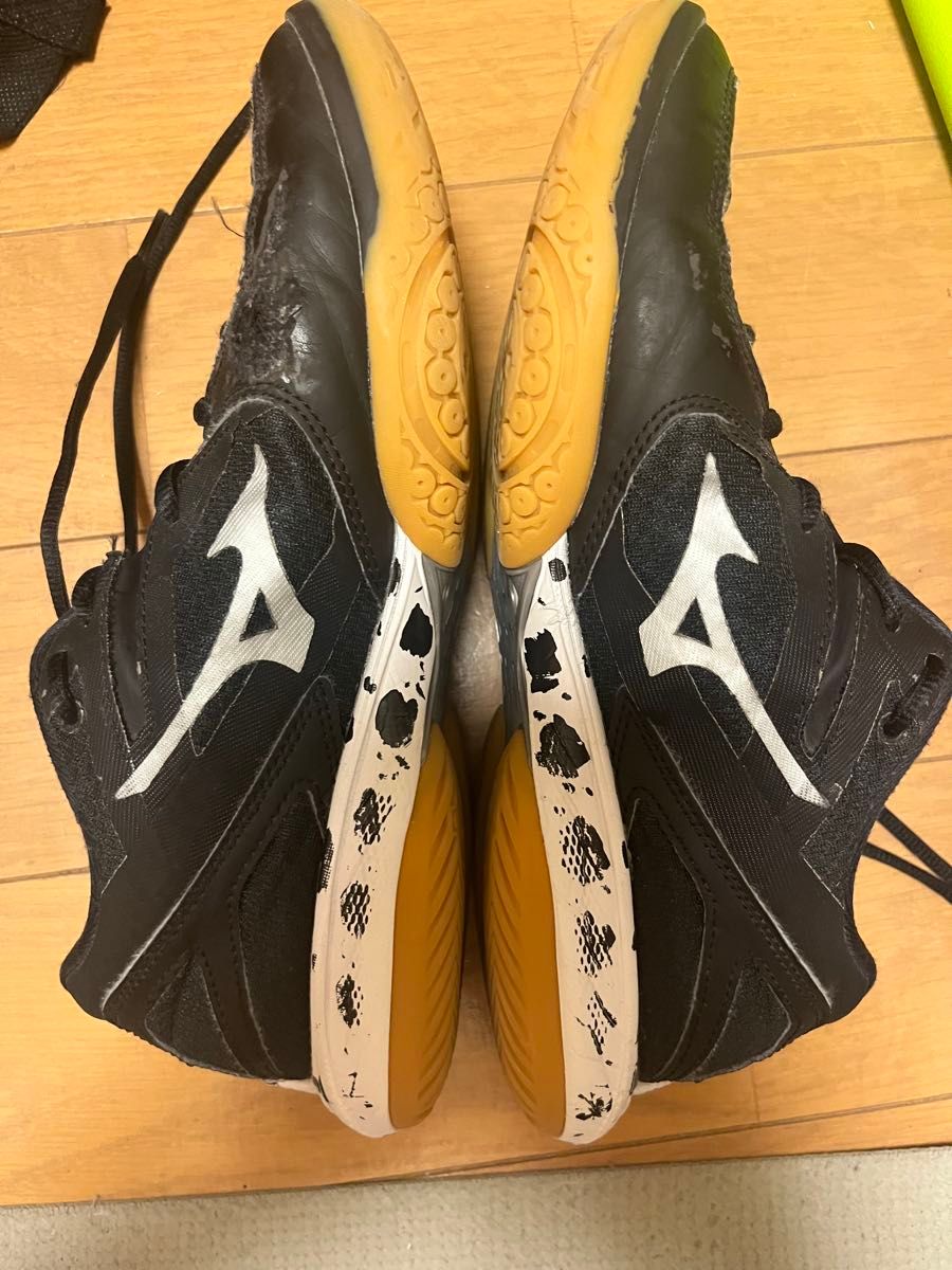 美津浓 黑色 限定 羽毛球鞋