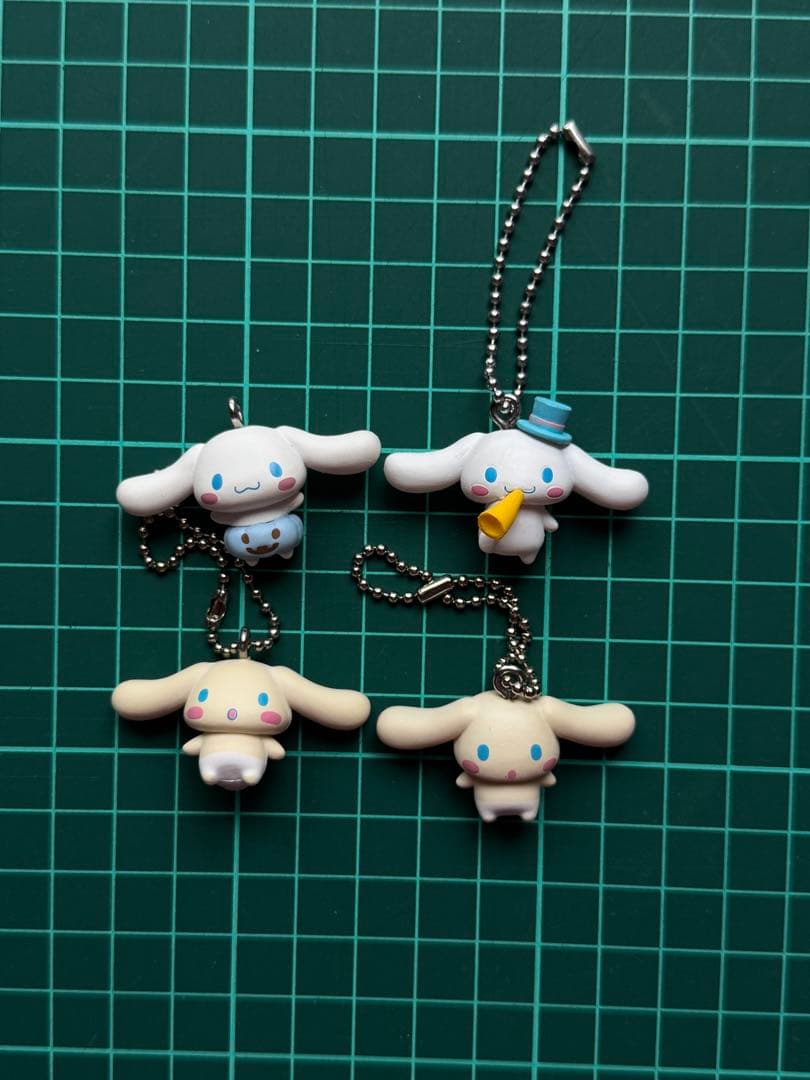 Cinnamoroll Mini Figure Keyholder 4-Piece Set
