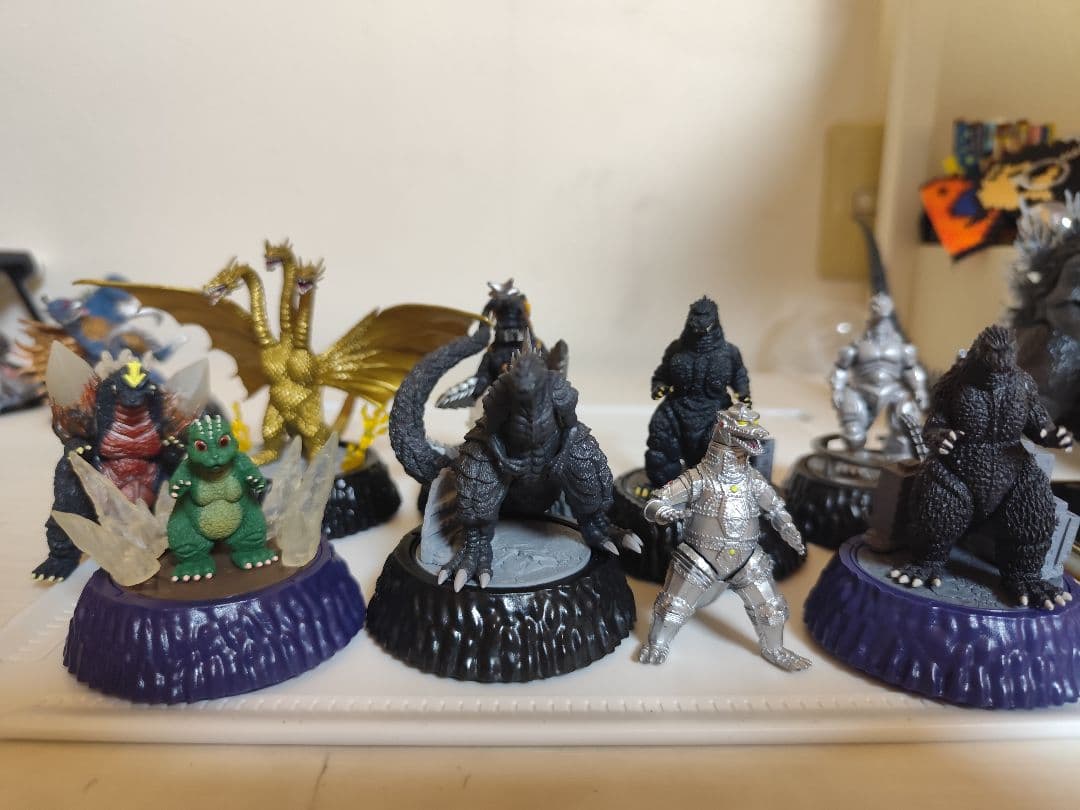 ゴジラhgb+9体セット