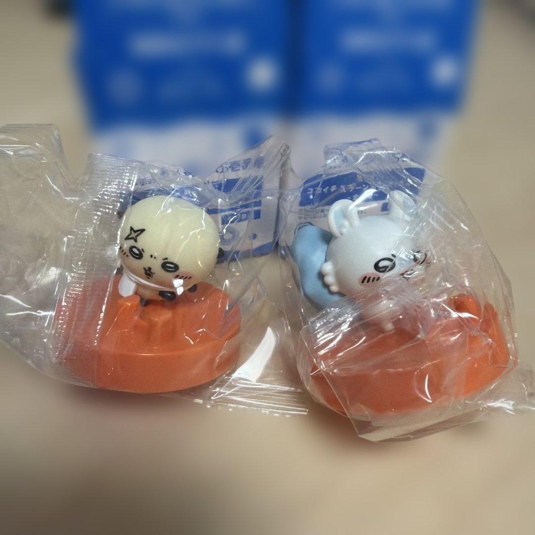 ちいかわ ココイチ スプーン置きフィギュア モモンガ ラッコ ステッカーつき