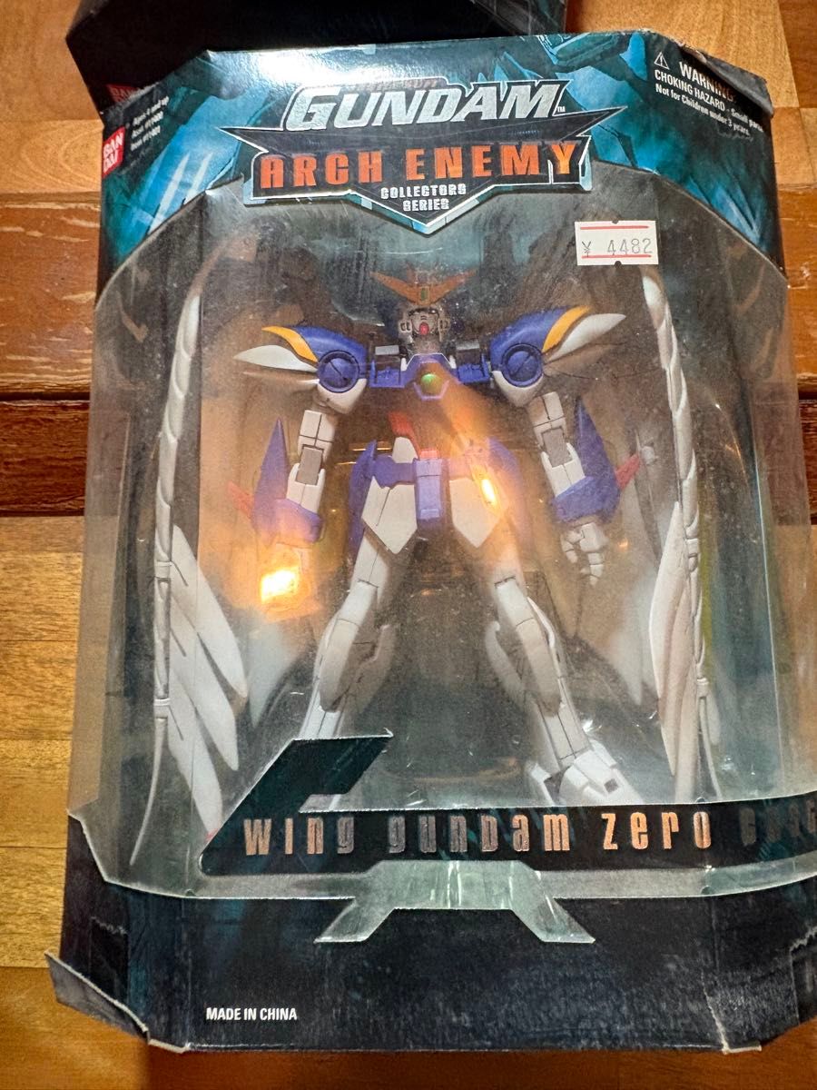 万代 GUNDAM ARCH ENEMY 飞翼零式高达 手办