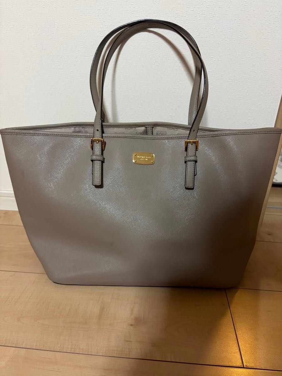 MICHAEL KORS tote bag, beige with gold-tone hardware
