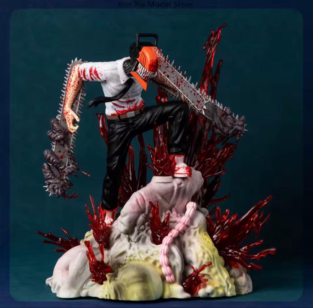 Chainsaw Man Figure