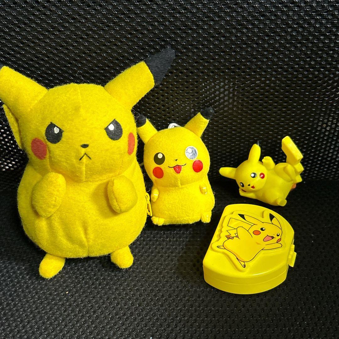 Rare Pokemon Pikachu Plush Keychain Finger Puppet Soft Vinyl Eye Drop Case