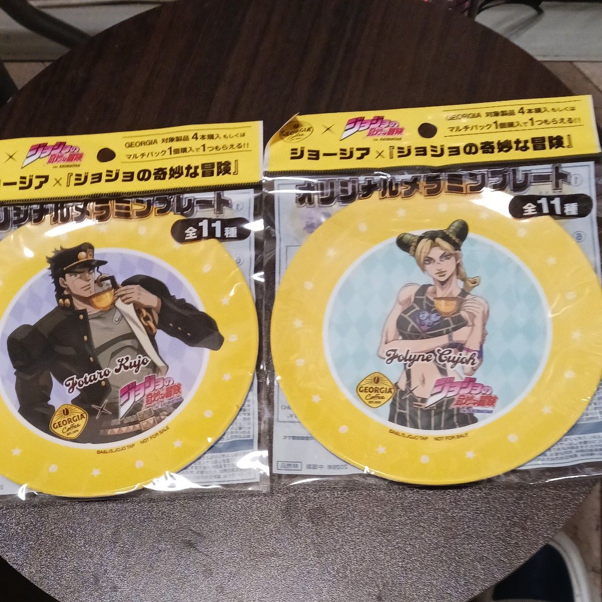 乔治亚 《JOJO的奇妙冒险》原创密胺餐盘 东方仗助 与空条承太郎、空条徐伦的亲子双碟套装,全新发货。周末特价商品