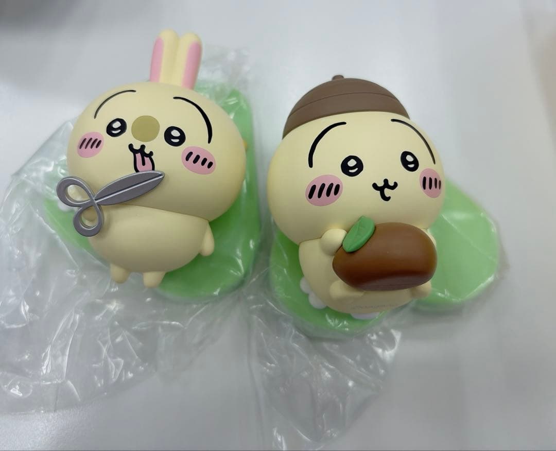 Chiikawa Rabbit Figurine Set with Scissors and Acorn DJ