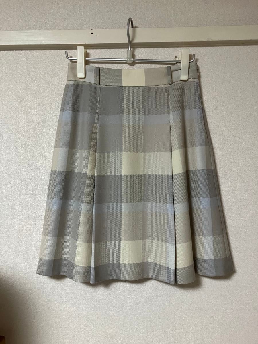 BLUE LABEL CRESTBRIDGE 格纹及膝裙 米色系 40