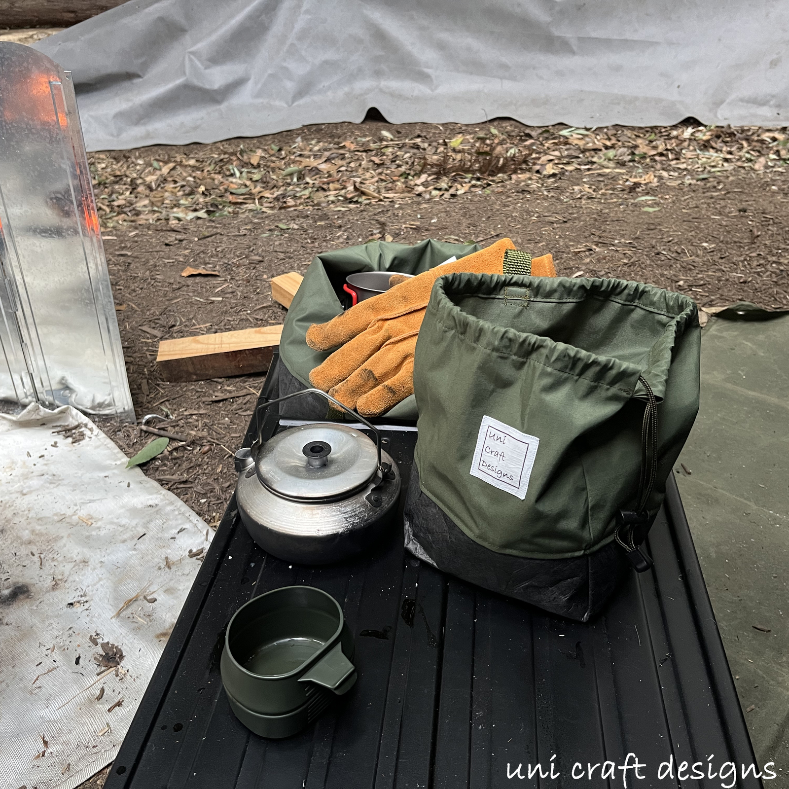 Kinchaku Bag M 军绿色 防水处理 TC 面料