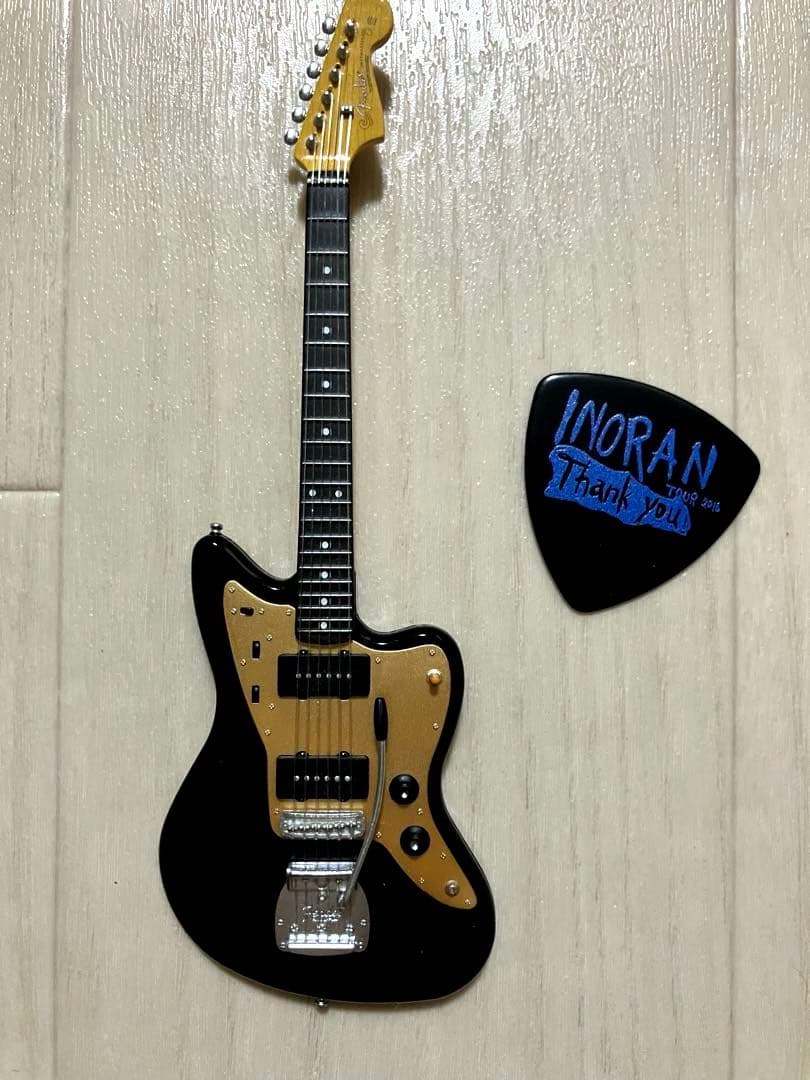Fender Jazzmaster 8/1 Miniature Guitar Figure INORAN