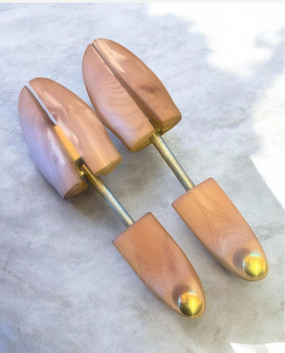 Wooden Shoe Keeper Shoe Tree Natural Red Cedar Gold Metal Parts 25cm 〜 25.5cm