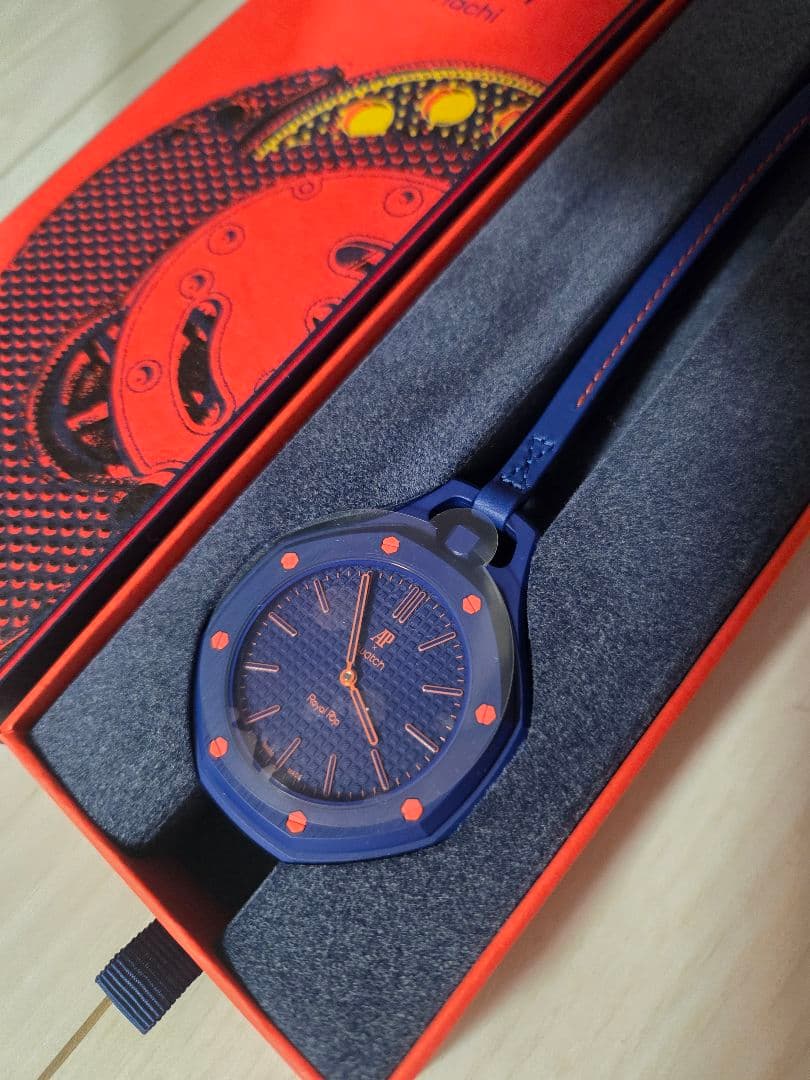 爱彼 x Swatch Royal Pop