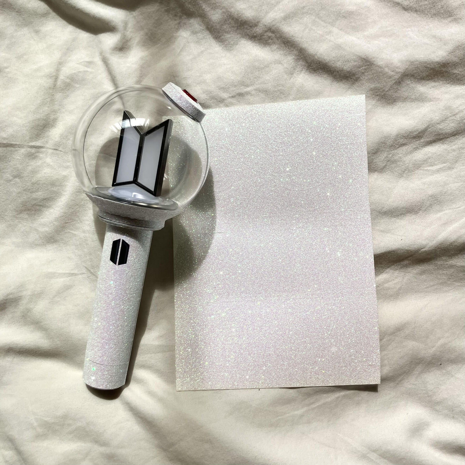 26年 新 BTS 阿米博姆贴纸 L26年 新 BTS 阿米博姆贴纸 闪粉亮片荧光棒贴纸 白色 ve闪粉亮片荧光棒贴纸 白色 ver4