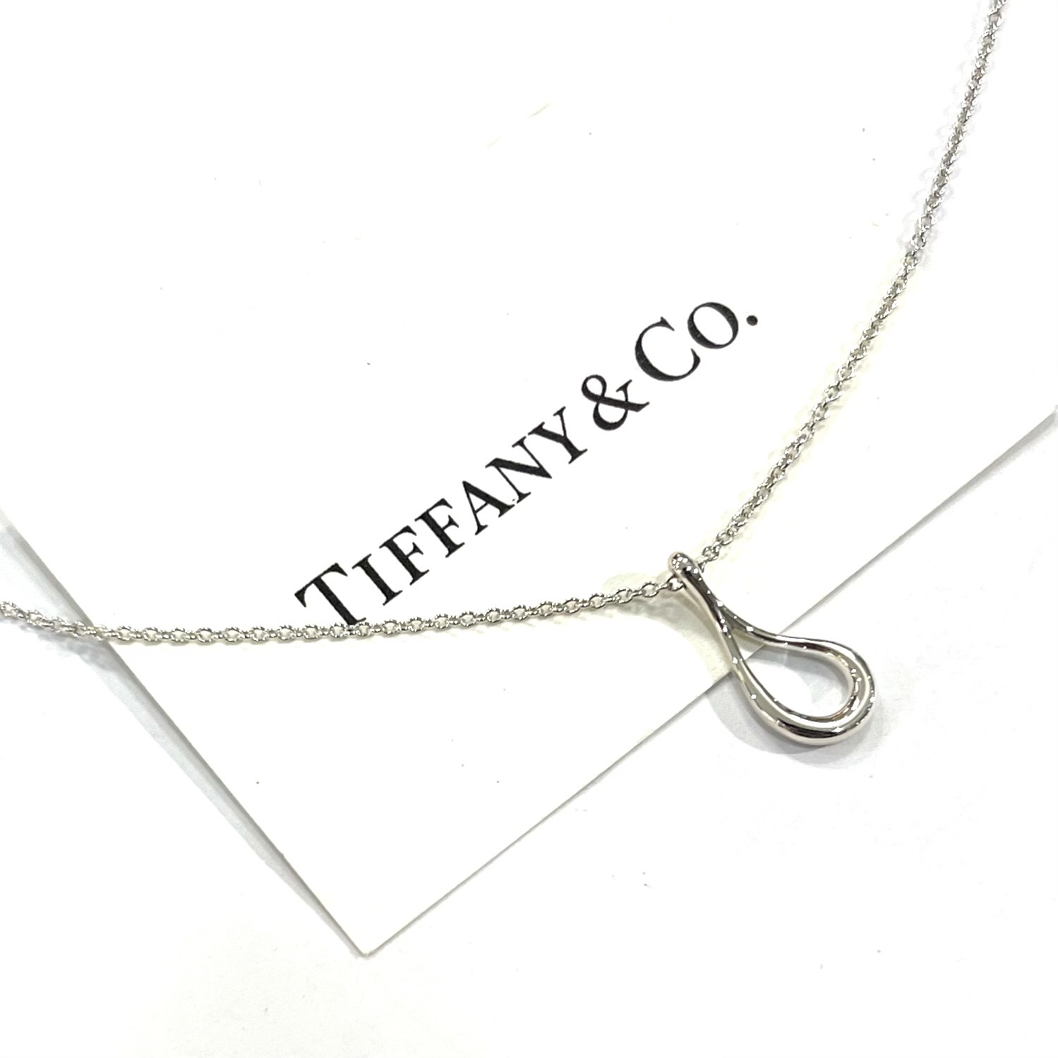 限时价格 【 TIFFANY & CO .】2817 优雅曲线美，留白。泪滴形长项链银925 优美展示永恒水滴 银项链 护身符项链 男士项链