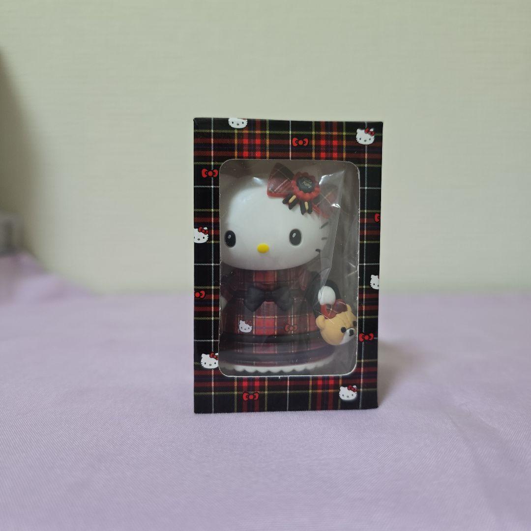 Sanrio Hello Kitty Tartan Check Figure