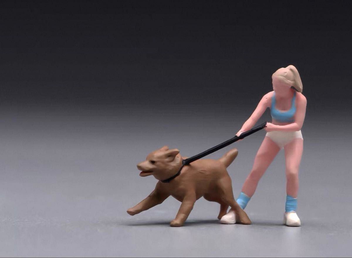 1/64 Scale Figure for Diorama - Woman and Dog Walking Miniature Model