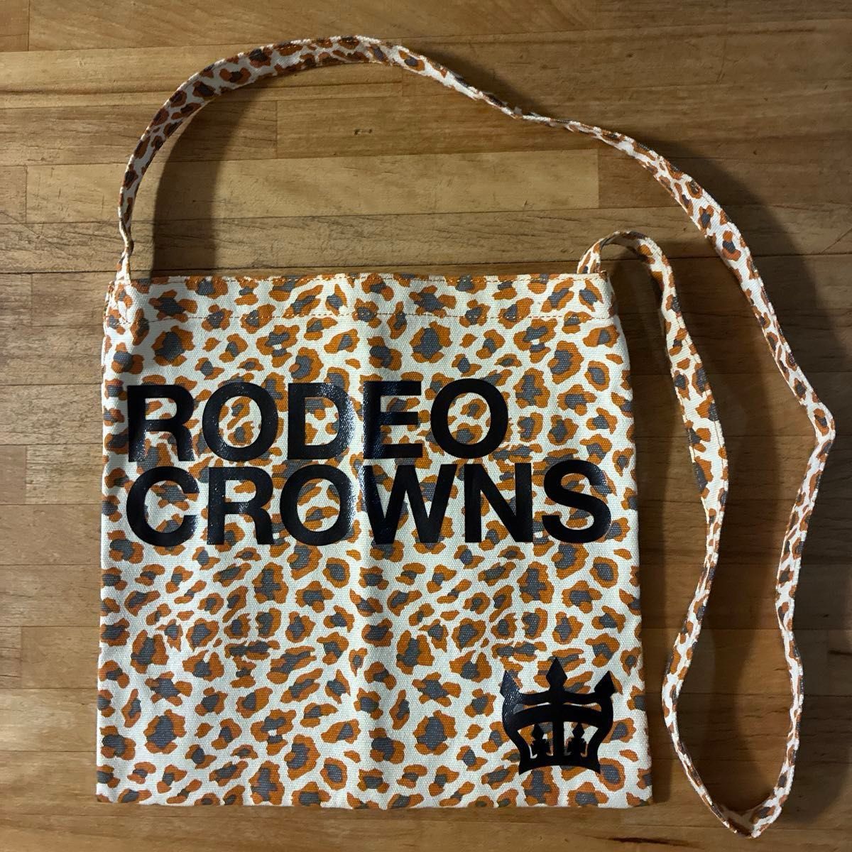 RODEO CROWNS Rodeo Crowns 斜挎包 豹纹图案