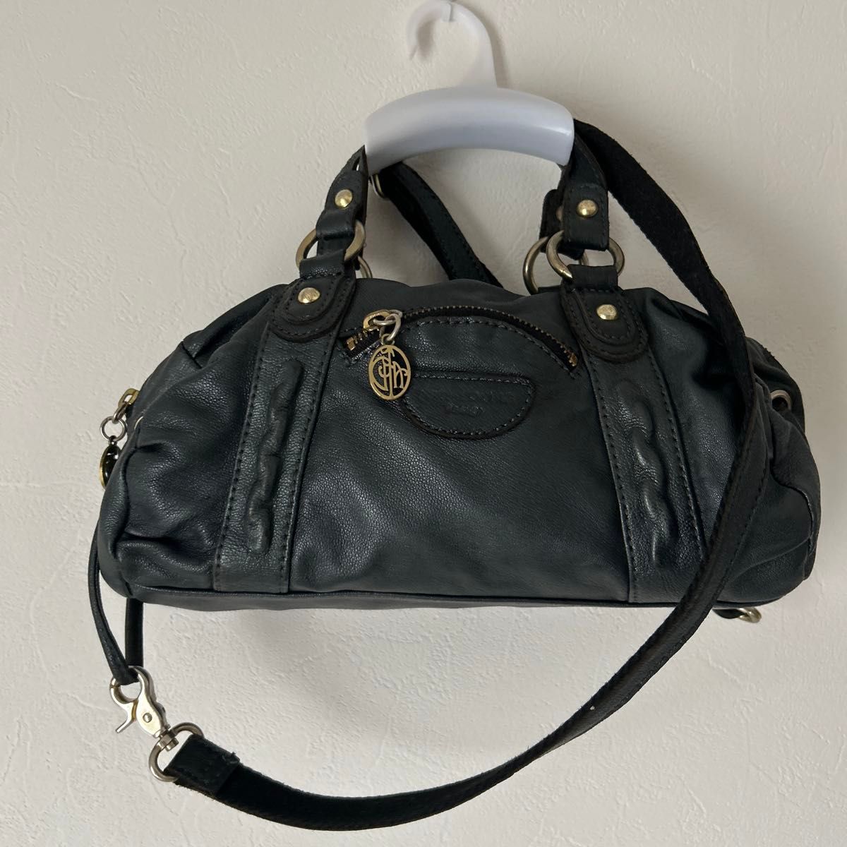 Anti-Form Design Genuine Leather Shoulder Bag 2way Gold Hardware Y2K Studs Vintage