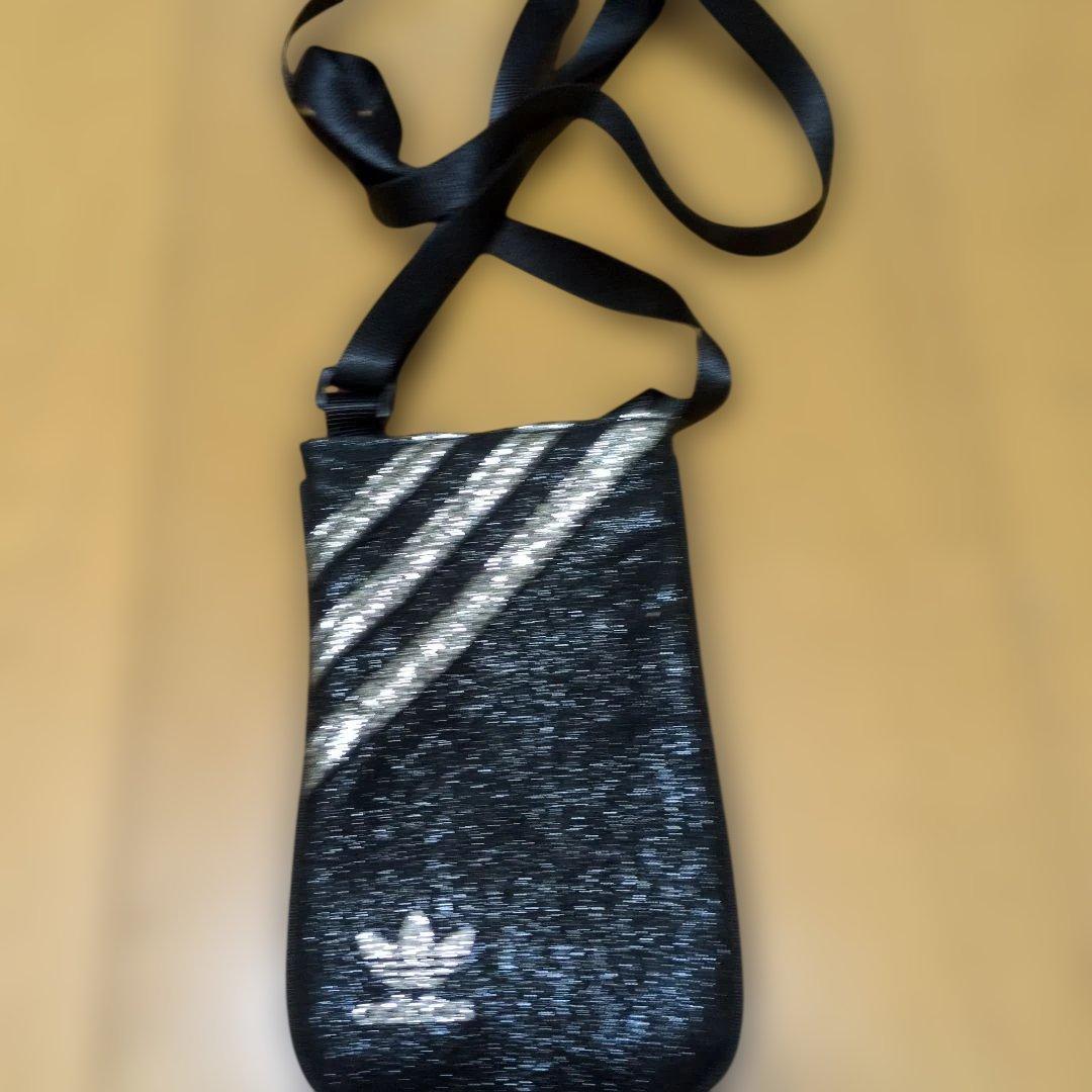 Adidas萨科什挎包黑色