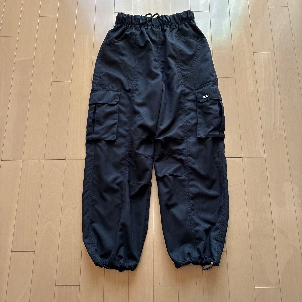カーゴパンツ ブラック ドローコード付き　150