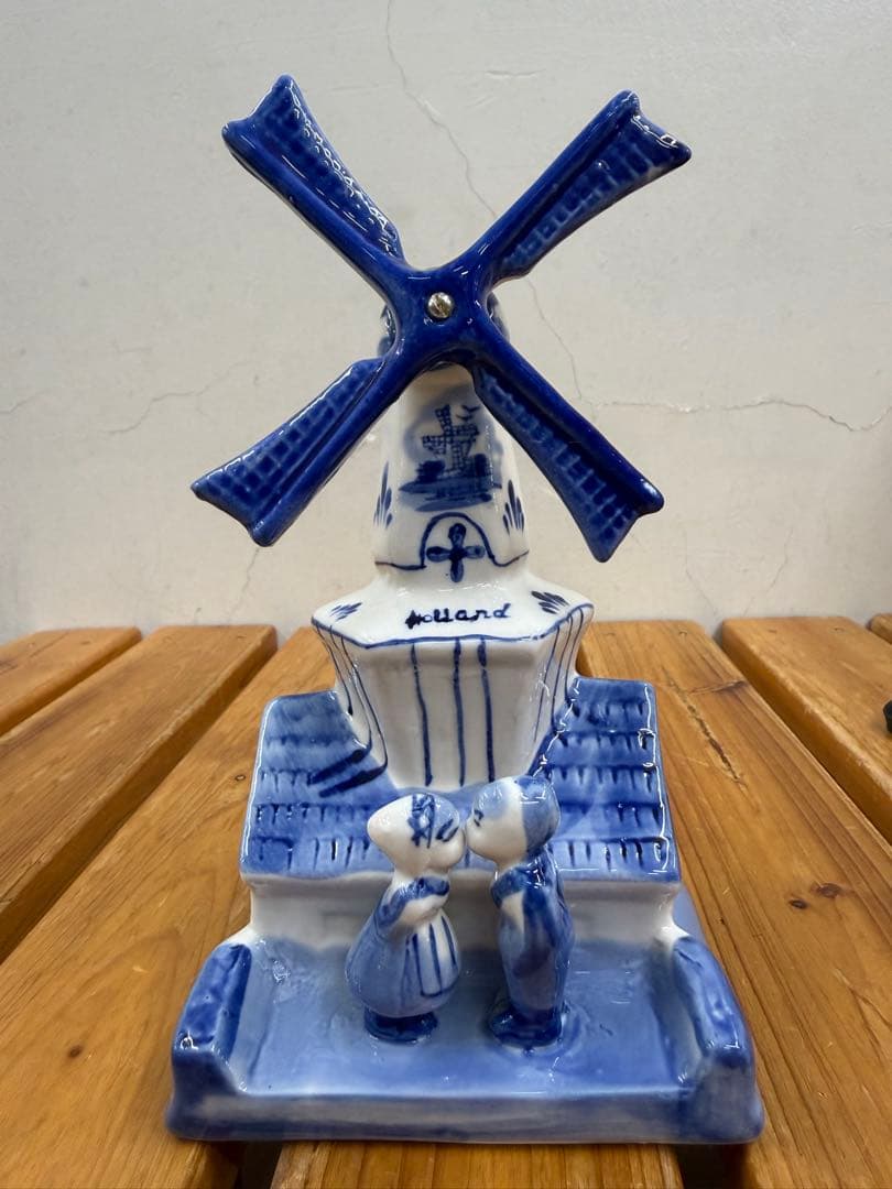 HOLLAND ★☆ Dutch Windmill Kissing Figurine with Numbering, Delft Blue