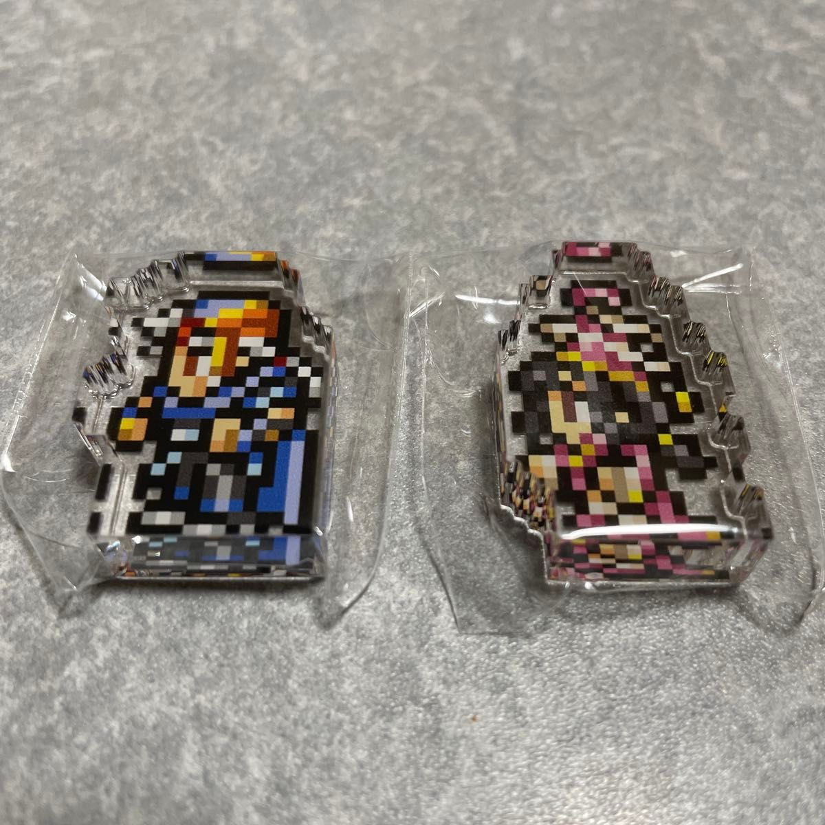 ファイナルファンタジー レコードキーパー ミニアクリルブロック 2個セット フリオニール ウララ
