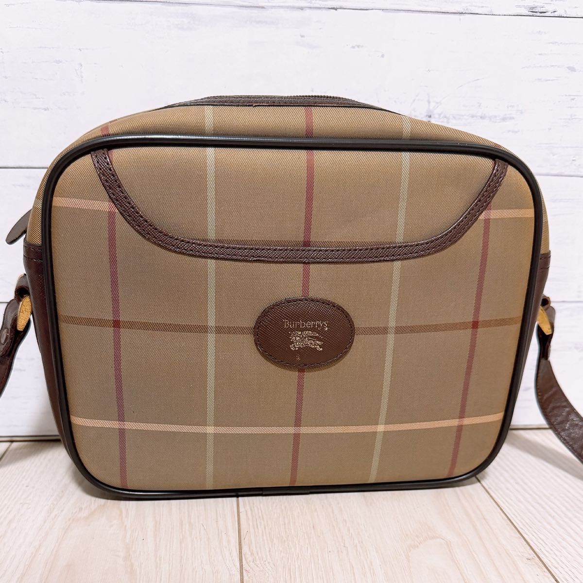 『经济实惠的Burberry(巴宝莉)肩背包