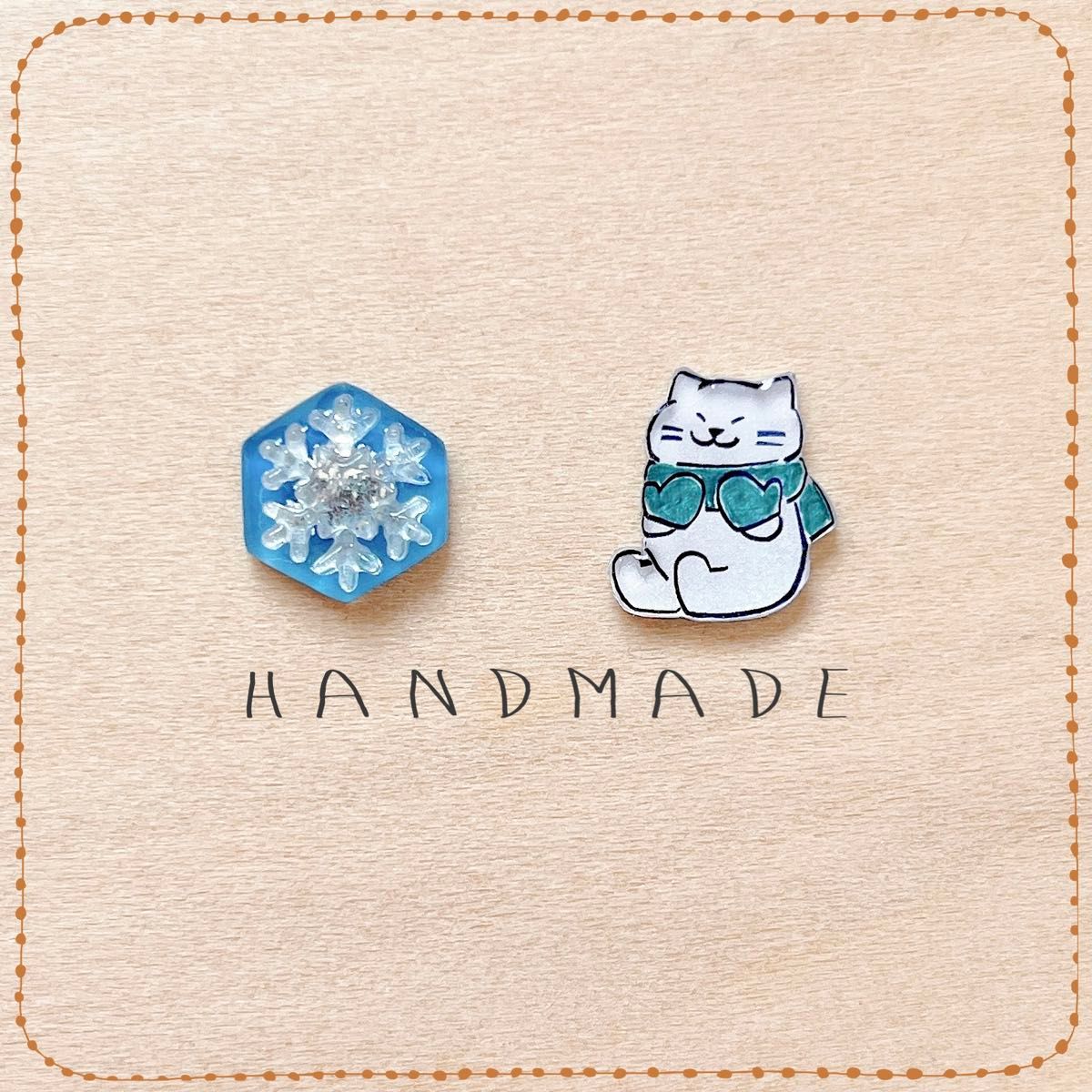 冬のねこピアス
