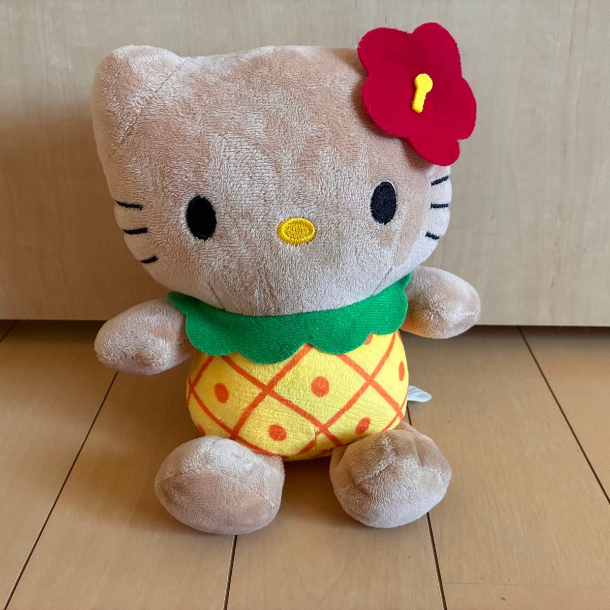 Hello Kitty Hawaii Limited Edition Pineapple Sunburn Kitty Plush