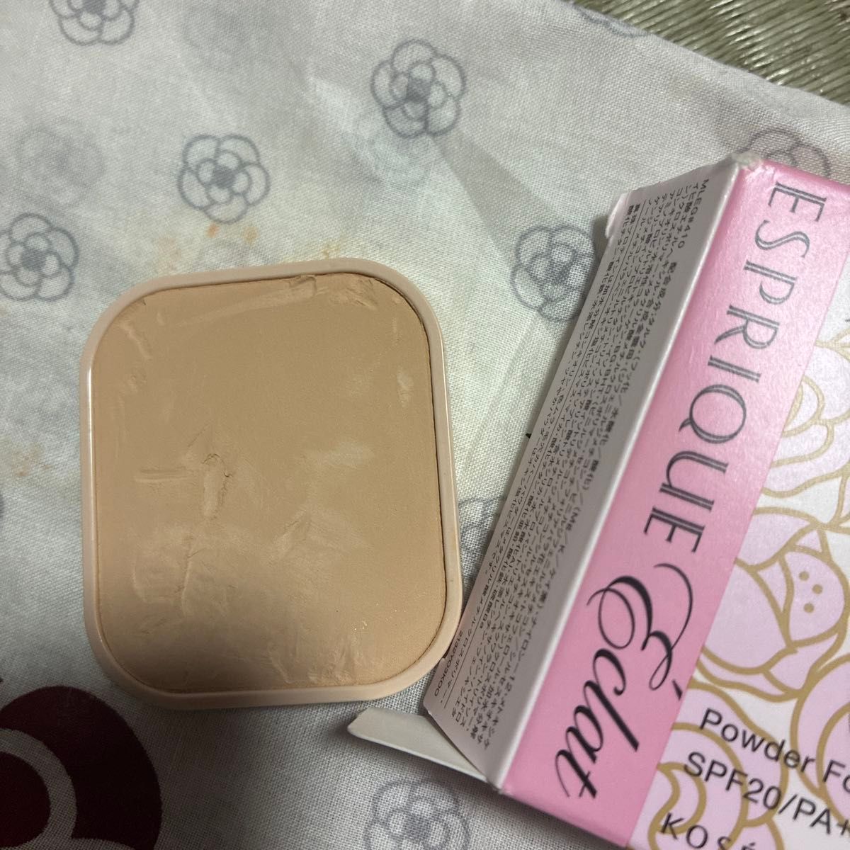 高丝 悦薇雅 艾克拉 持久亮泽蜜粉饼 EX 粉状粉底