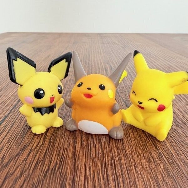 ポケモンキッズ ピチュー ライチュウ ピカチュウ 指人形 ミニソフビ 3体 バンダイ キャラクターグッズ ポケットモンスター