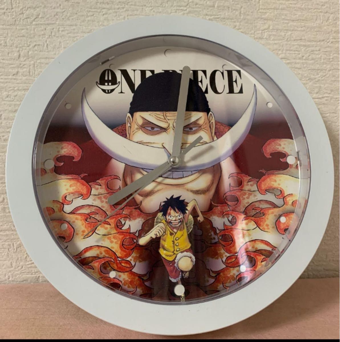 ONE PIECE ワンピース 白ひげ ルフィ 壁掛け時計　　キャラクターグッズ　アニメ　インテリア　趣味クーポン