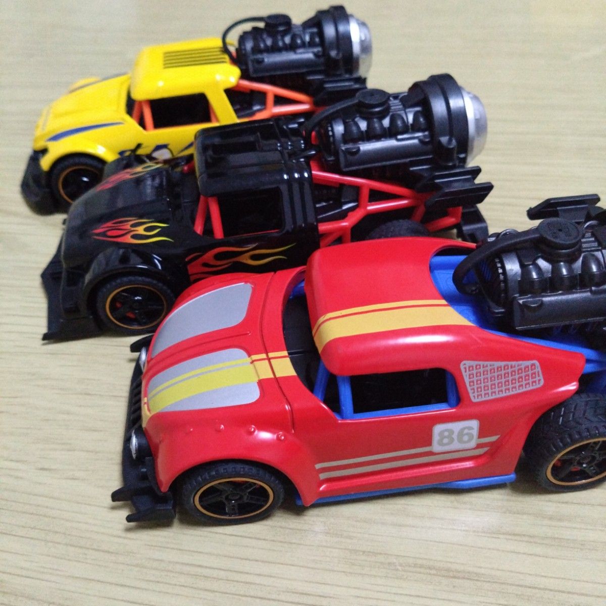 Power Diecast Pull-Back Smoke Car 2nd Generation 3-Car Set: Red, Black, Yellow Mini Cars