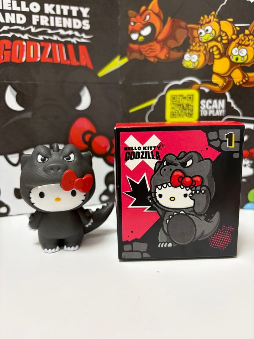 [Overseas Exclusive & Rare] Hello Kitty x Godzilla Happy Set - US Exclusive