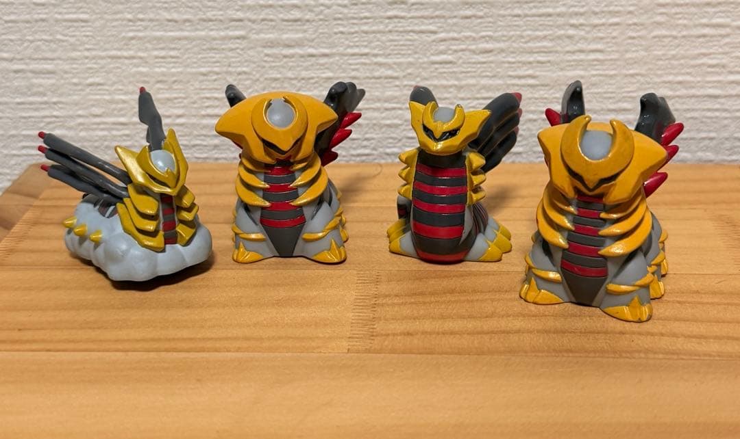 Pokemon Figure Giratina 4-Pack Set